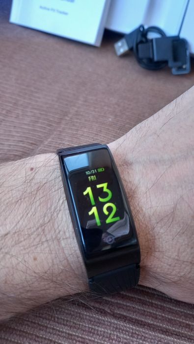 фитнес браслет, трекер