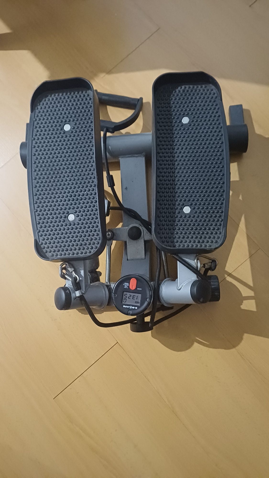 Maquina de step para pernas e braços