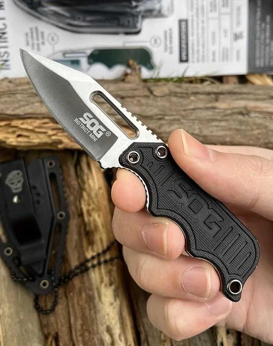 Nóż survivalowy Taktyczny SOG Instinct Mini kabura do pasa na szyję