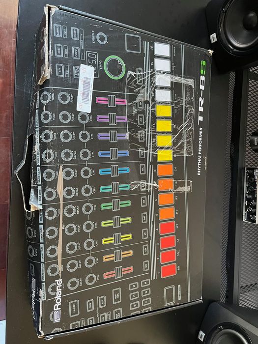 Roland TR 8S Como Novo
