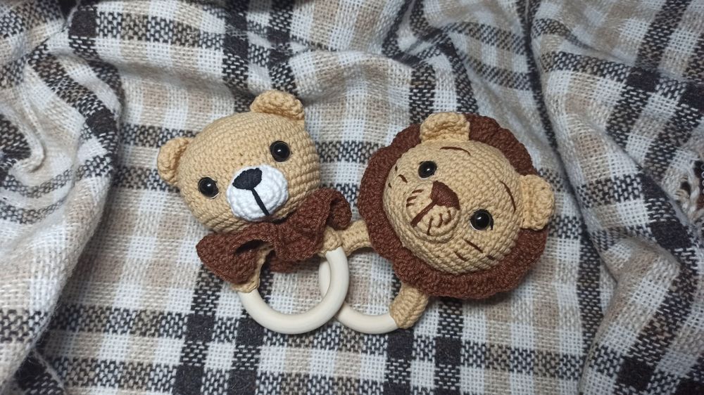 Детская погремушка крючком