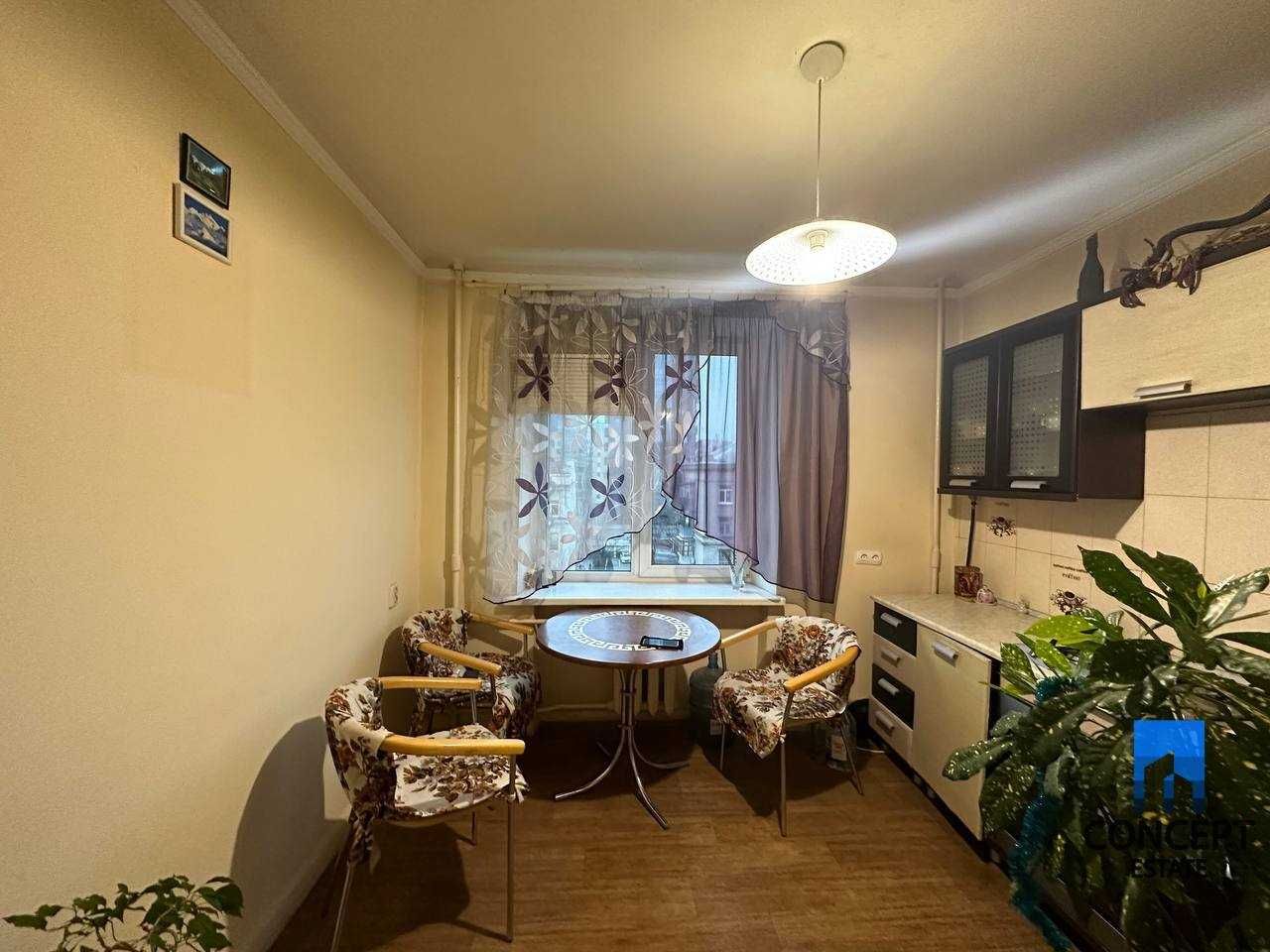 Продам просторную видовую 3к Вернадского Дзержинского парк Шевченко
