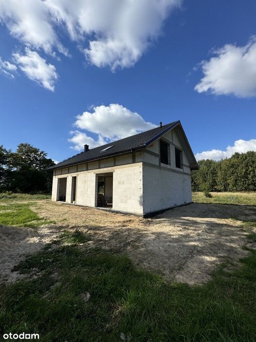 Dom z dużą działką w otoczeniu lasu