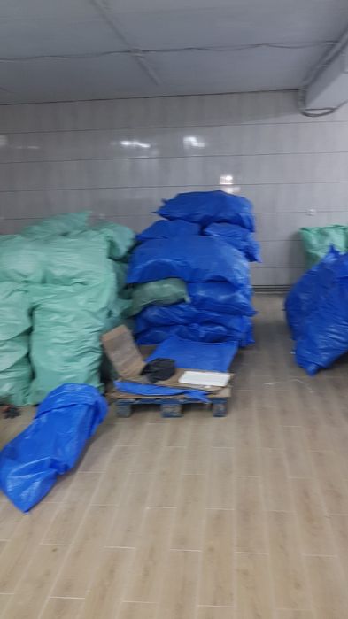 Гуртовий продаж вживаного одягу та взуття з Європи.