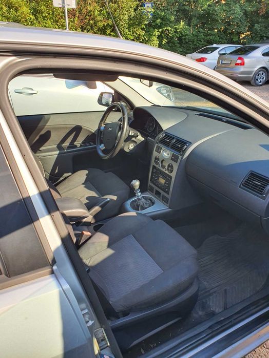 Ford Mondeo 2002r bezyna/gaz