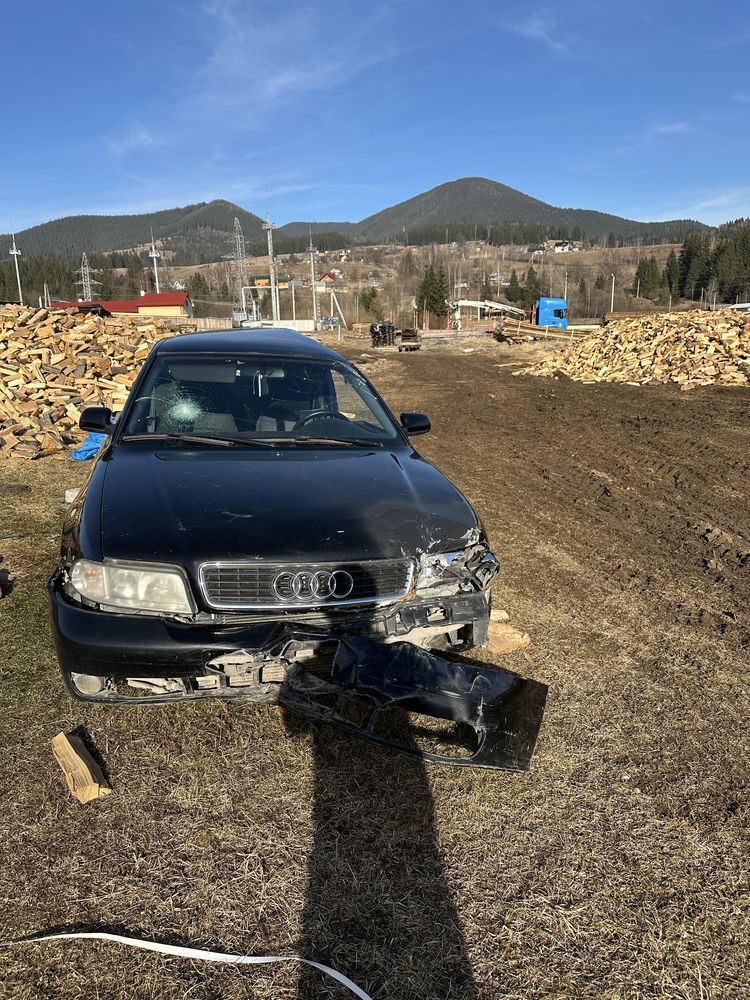 Авді а4 б5 1.6 бензин