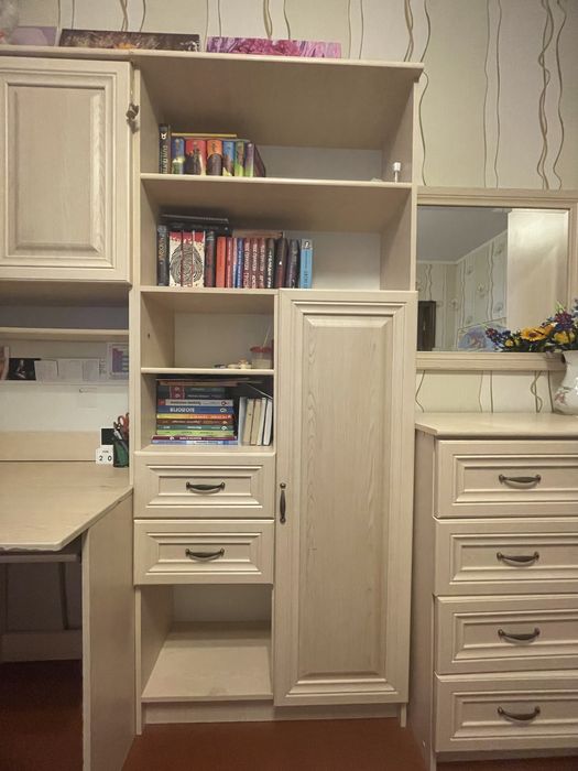 БУ Дитяча стінка, набір меблів Юніор 1, 380 см