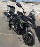 Qj motor srt 700 on road