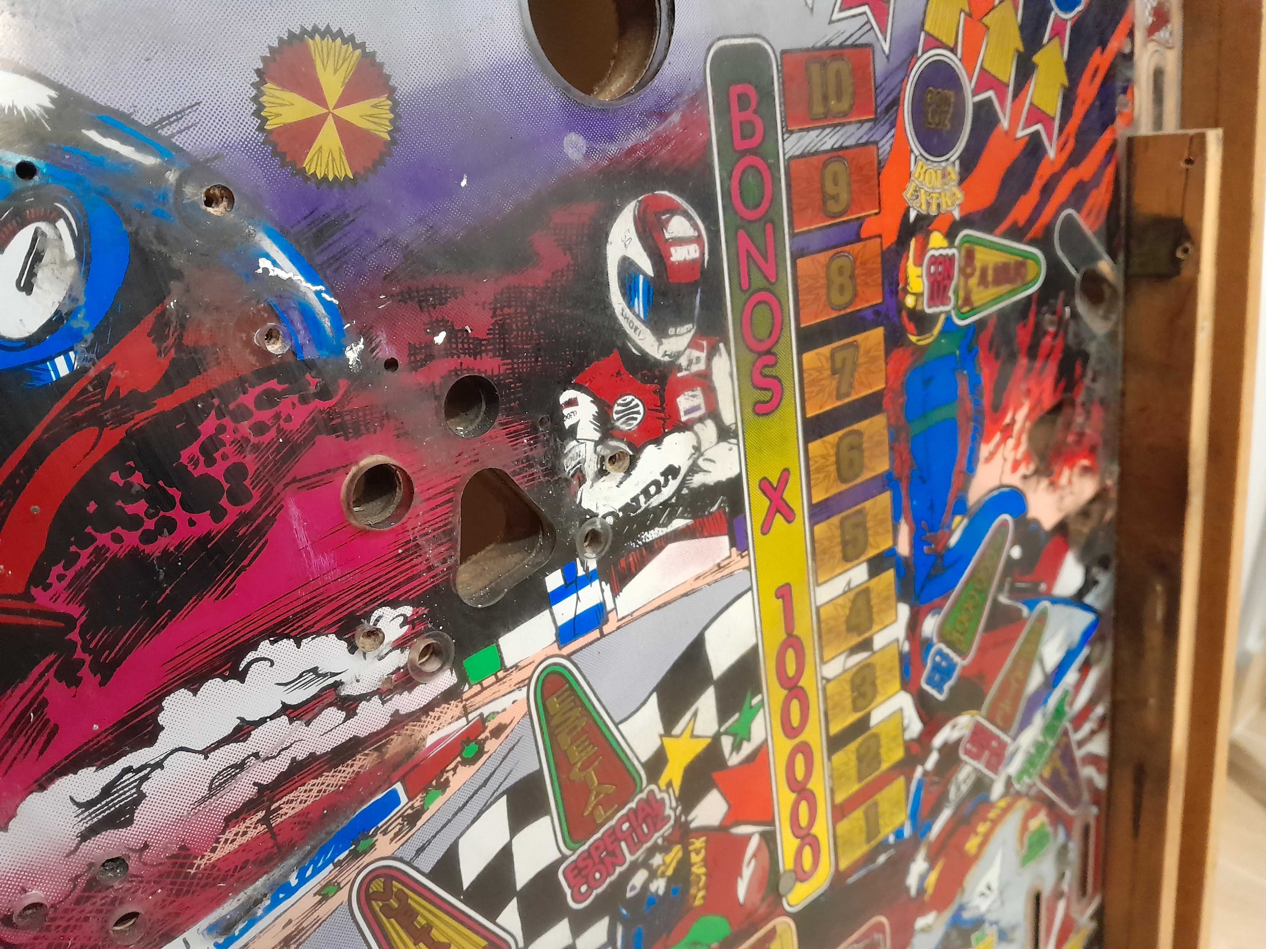 Playfield de máquina Pinball / Flipper para decoração - MOTAS