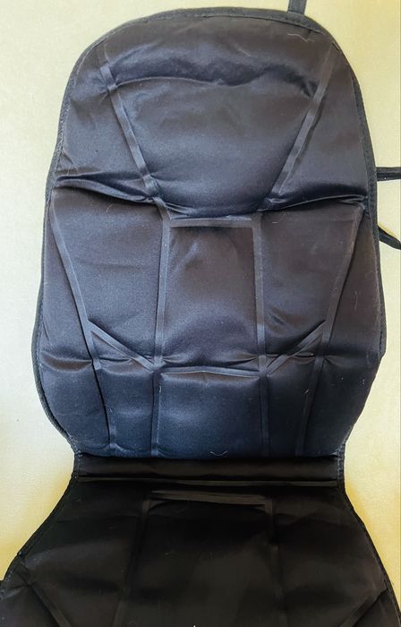 Масажна накидка на крісло в автомобіль