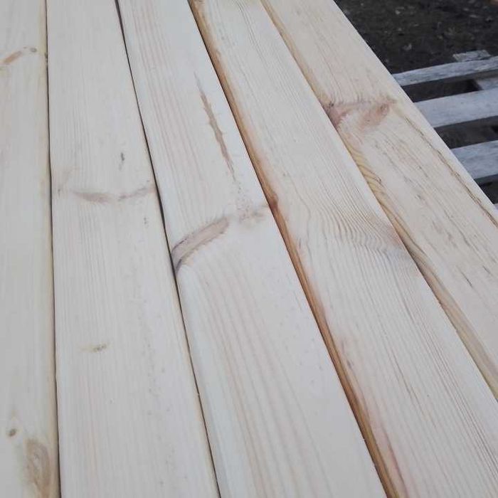 Deska sosnowa heblowana do zabudowy