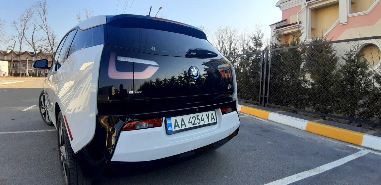 Продам авто BMW I3