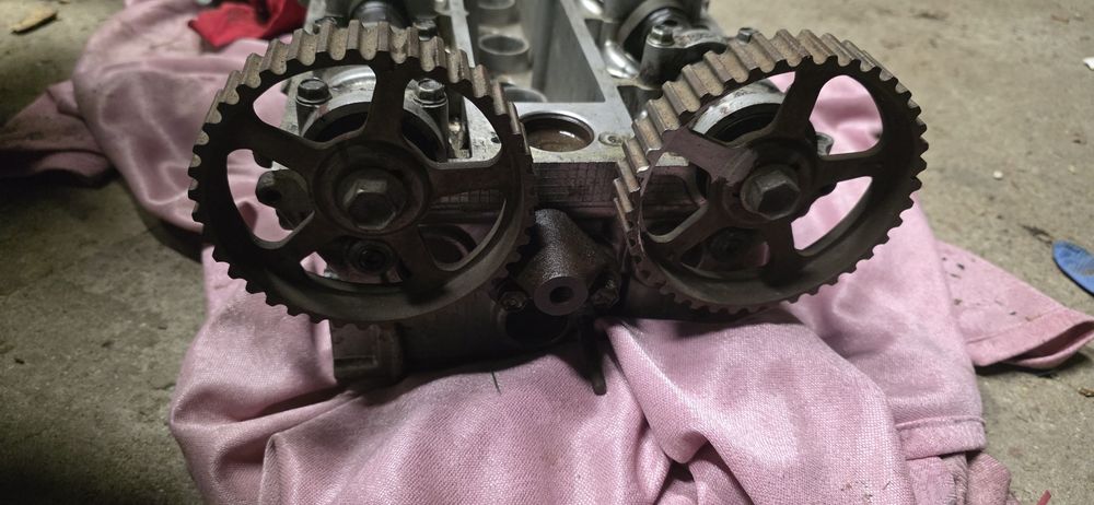 Głowica suzuki swift GTI 101km G13B