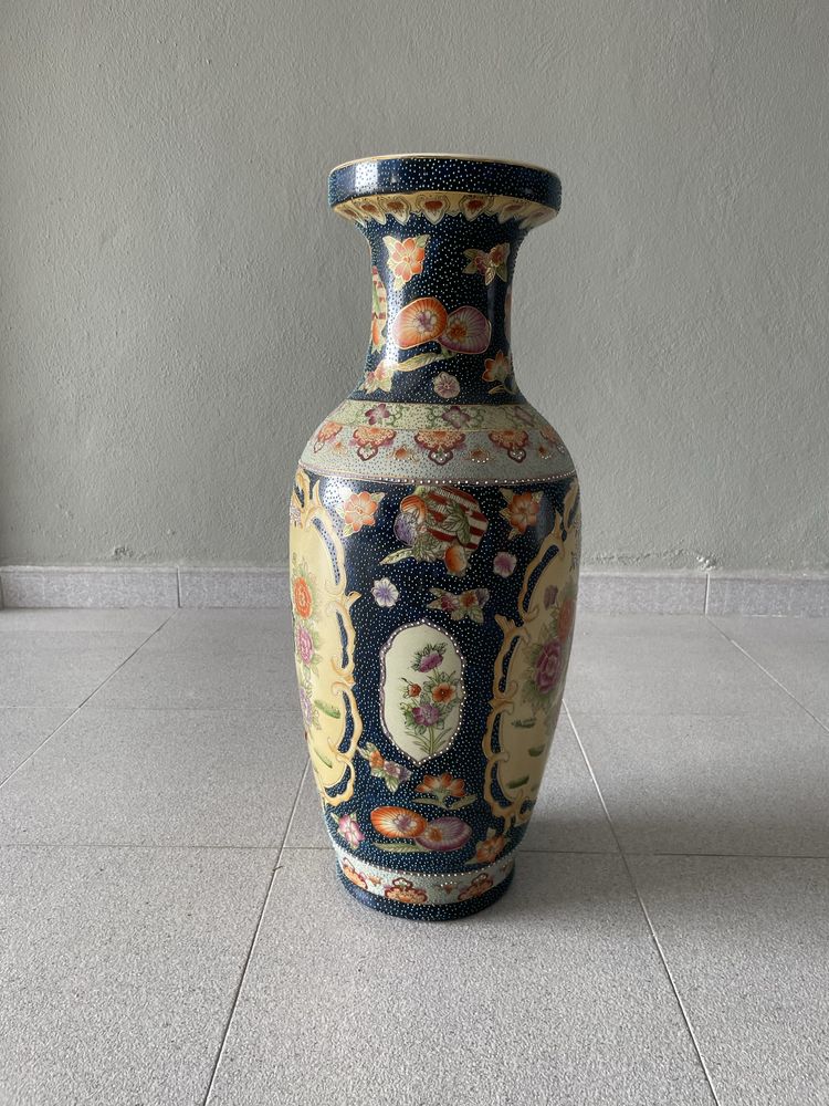 Jarrão de porcelana chinês