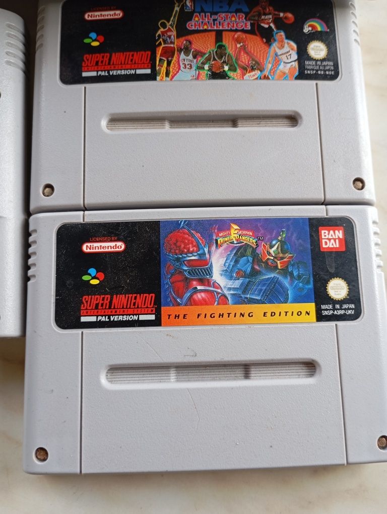 Vendo super nintendo com ótima conservação...