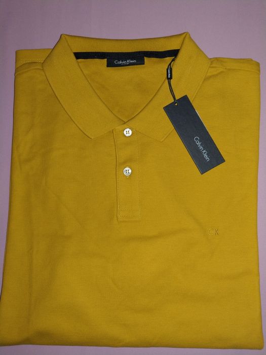 Wyprzedaż polo męskie Calvin Klein.