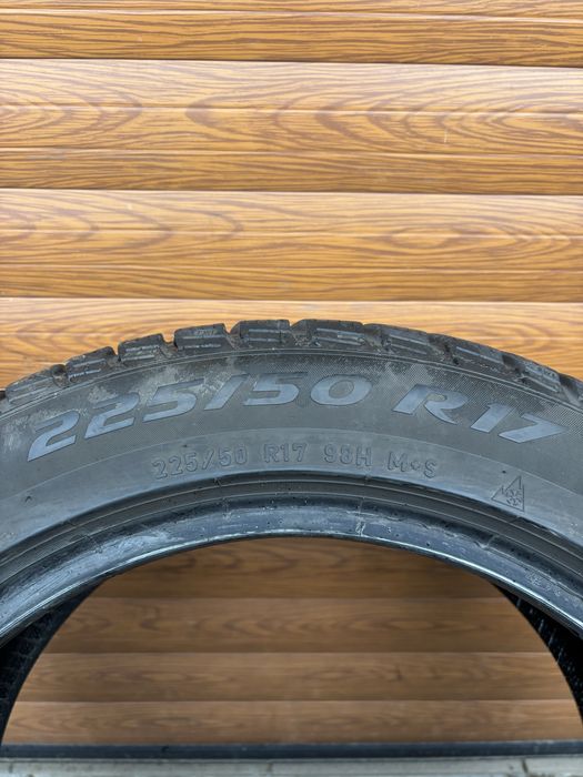 225/50/17 Pirelli 4 opony zimowe 6.14mm 2019r