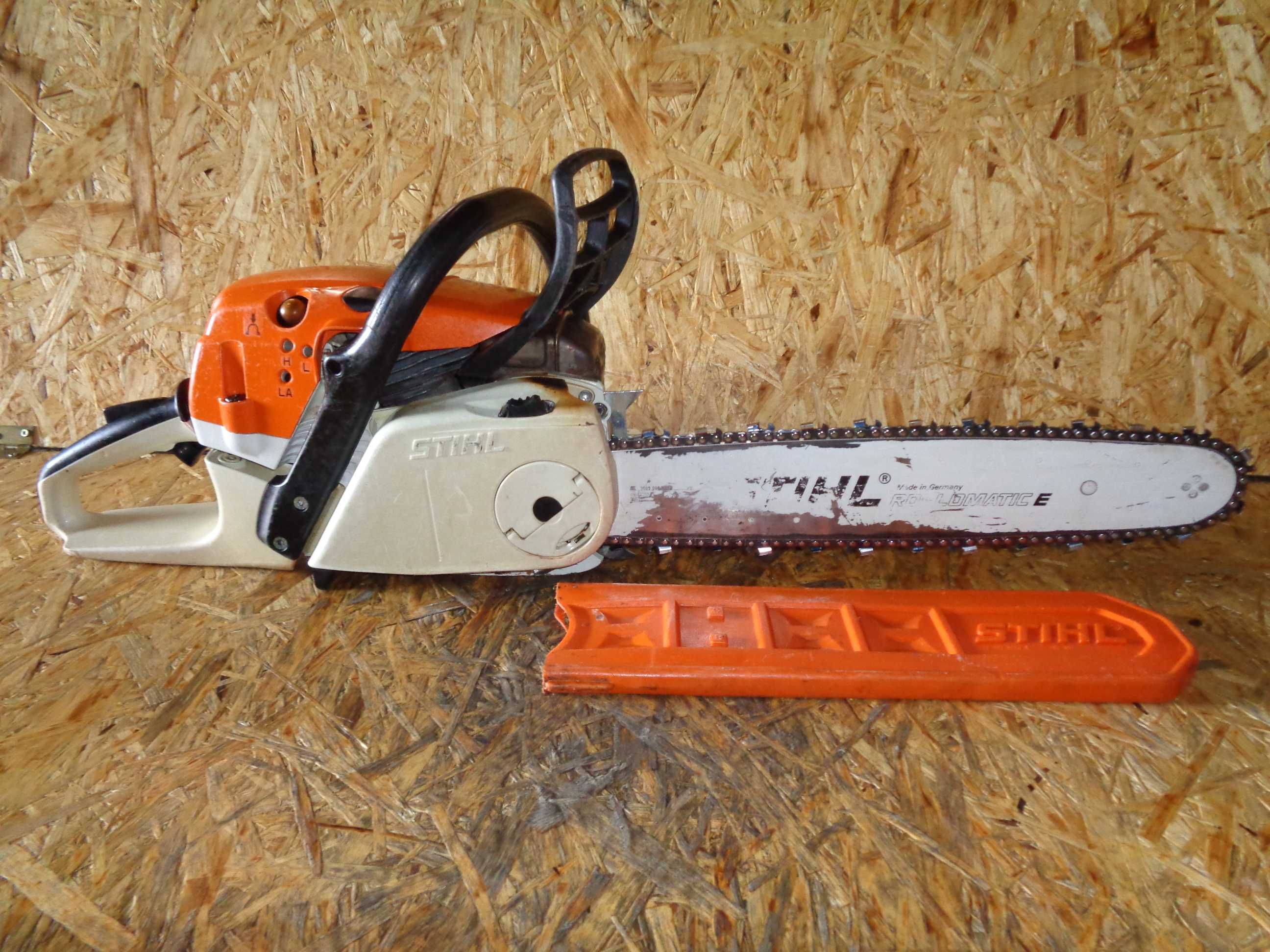 Piła pilarka spalinowa motorowa Stihl MS 261 C !!!