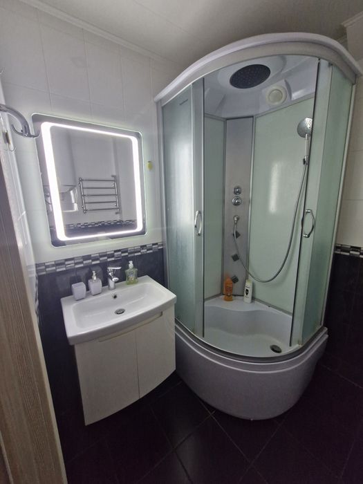 Посуточно,  почасово  Запорожье, недалеко от жд  вокзала, сити молл