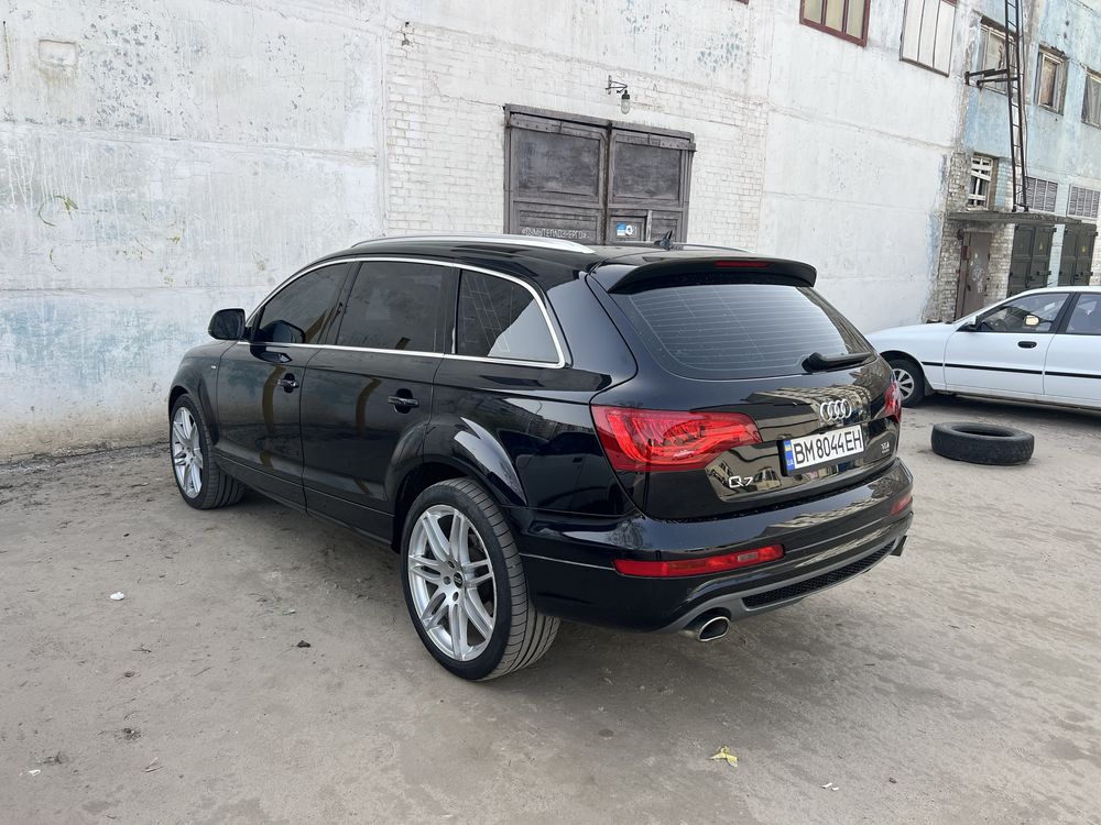 Audi Q7 в максимальной коплектации