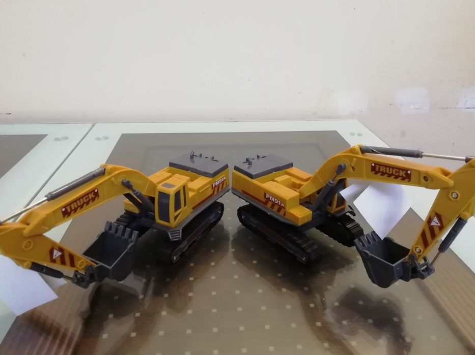 Екскаватор, экскаватор, кран гусенічний рухомі деталі, масштаб 1:55