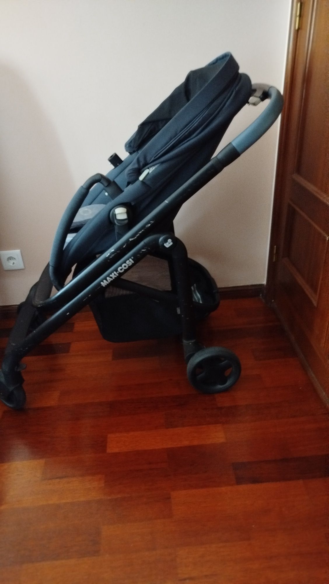 Conjunto maxi cosi (carrinho+cadeira+isofix) +berço +colchão +armário