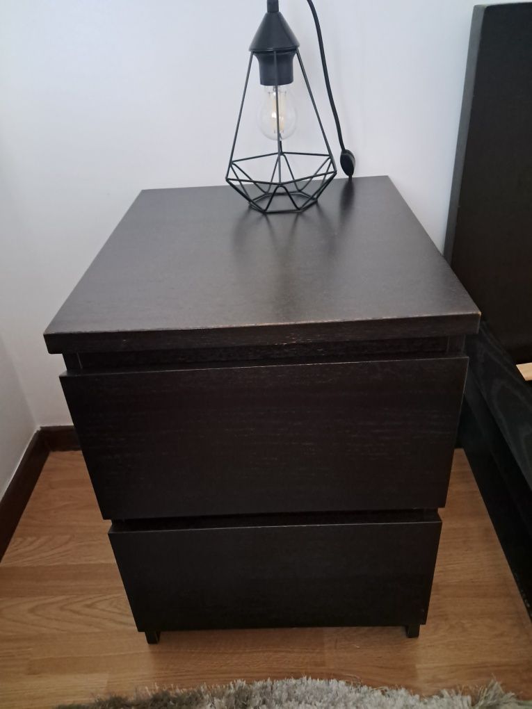 Mobília de quarto usada
