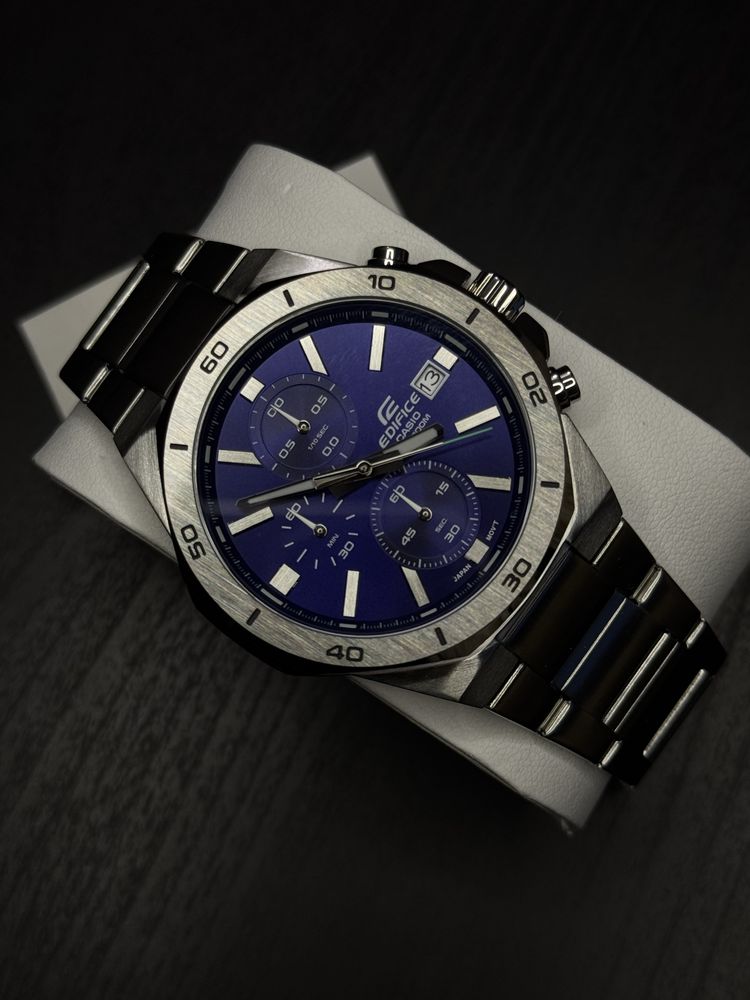 Оригінальний годинник Casio Edifice EFV-640D-2A Касио Часы Оригинал