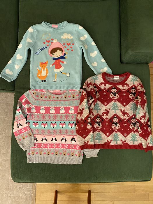 Свитры для девочки 6-7 лет9-10 цена  за все 250 грн