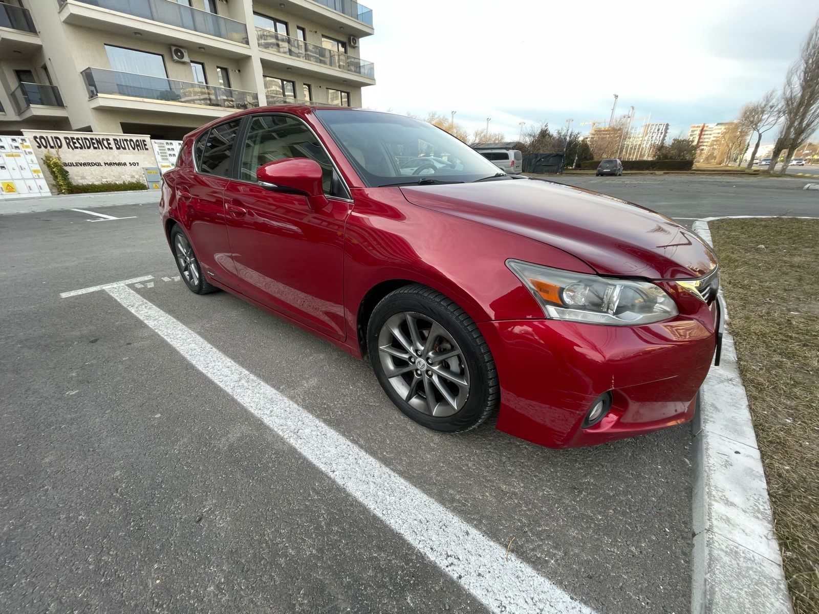 Продам Lexus CT 200 H