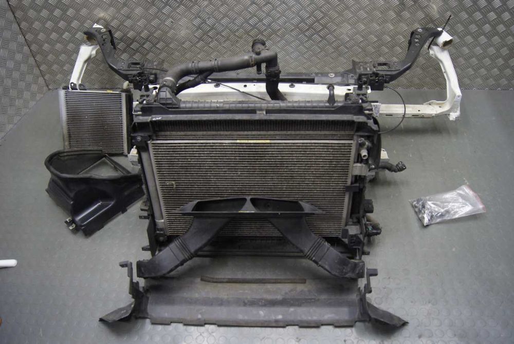 Панель комплектная Jaguar F-Pace разборка