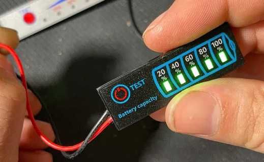 Индикатор заряда батарей 5-30 вольт - вольтметр