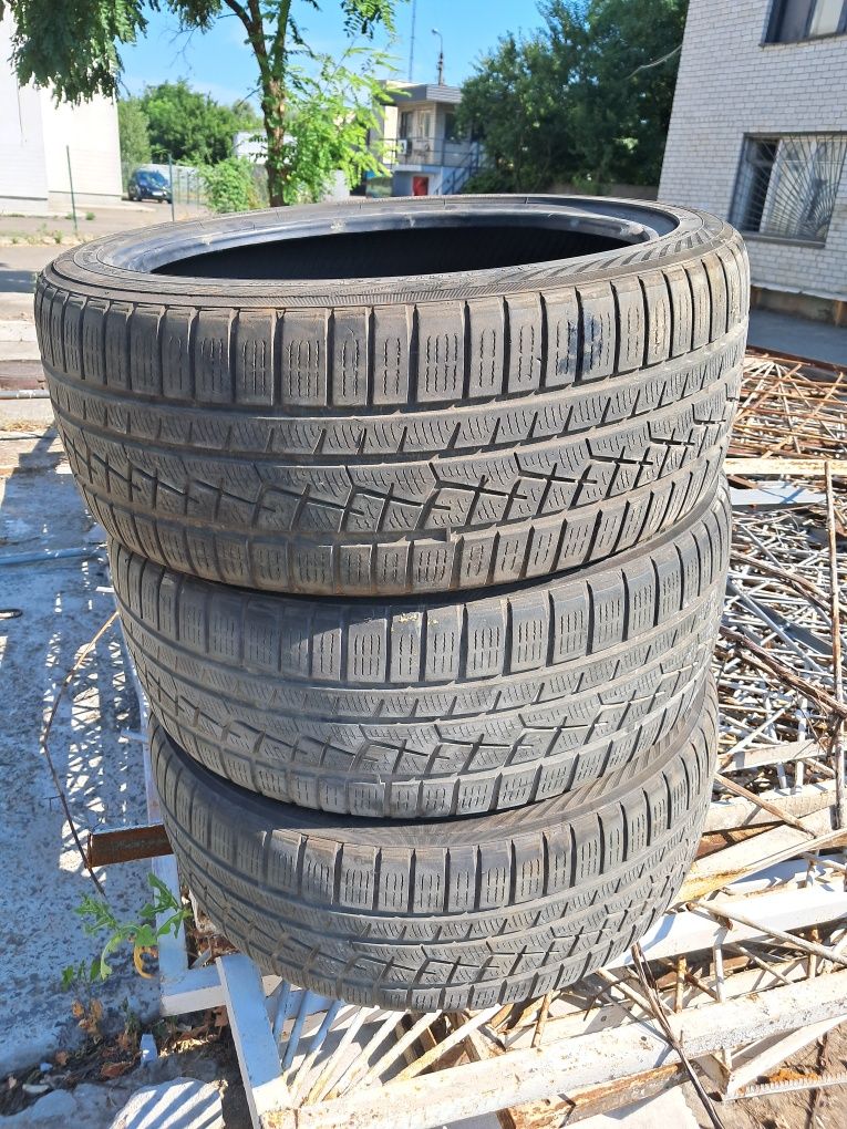 Шини Yokohama 215/45 R18