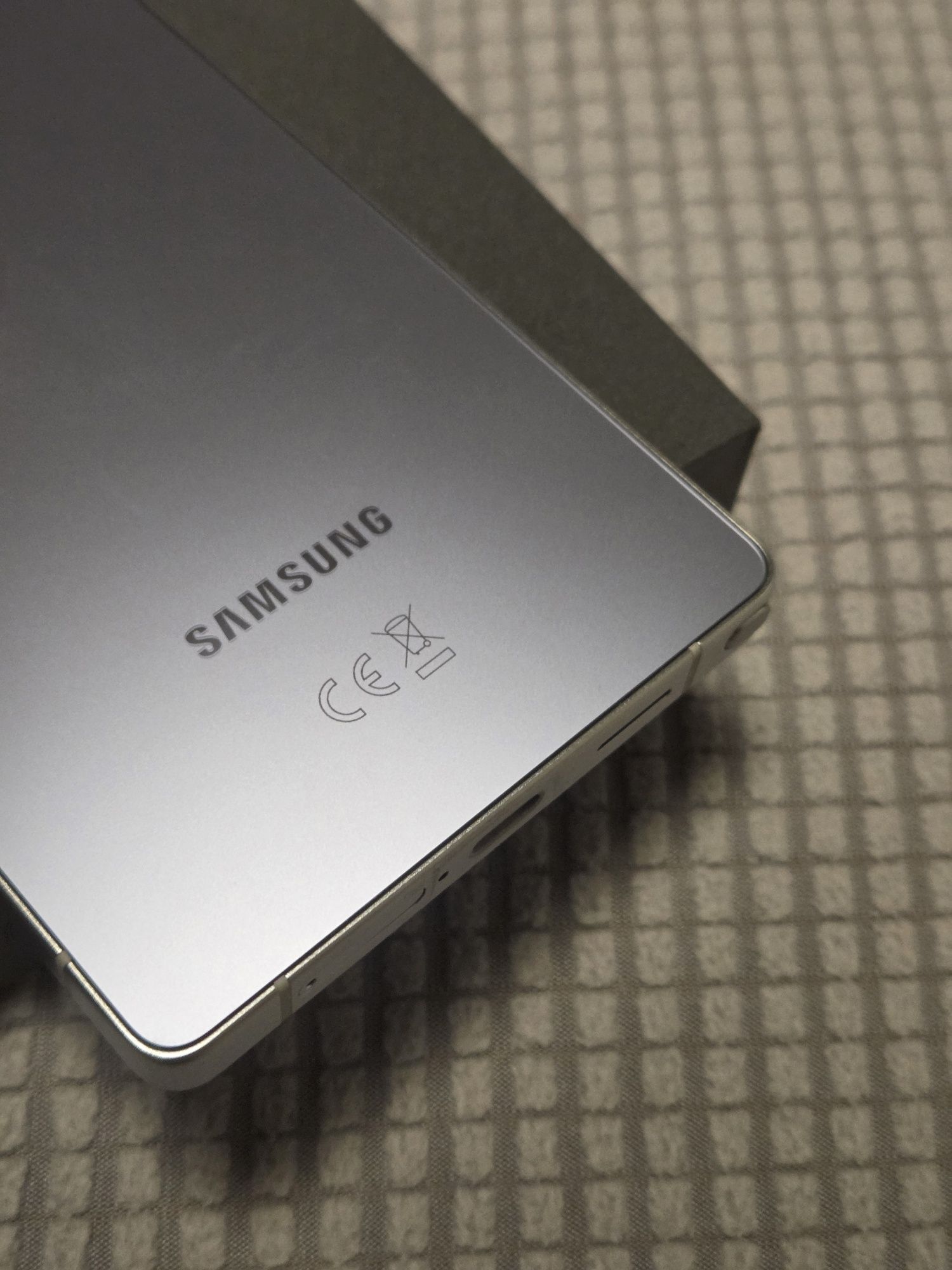 Samsung Galaxy S25 Ultra com seguro Samsung