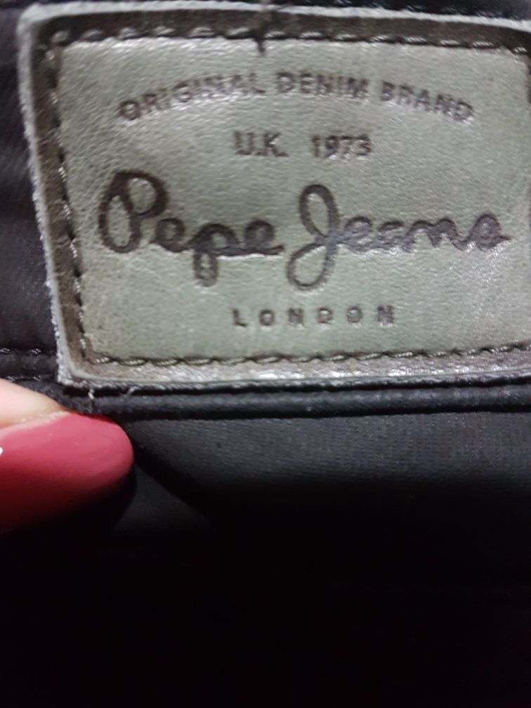 Pepe Jeans woskowane spodnie denim 36