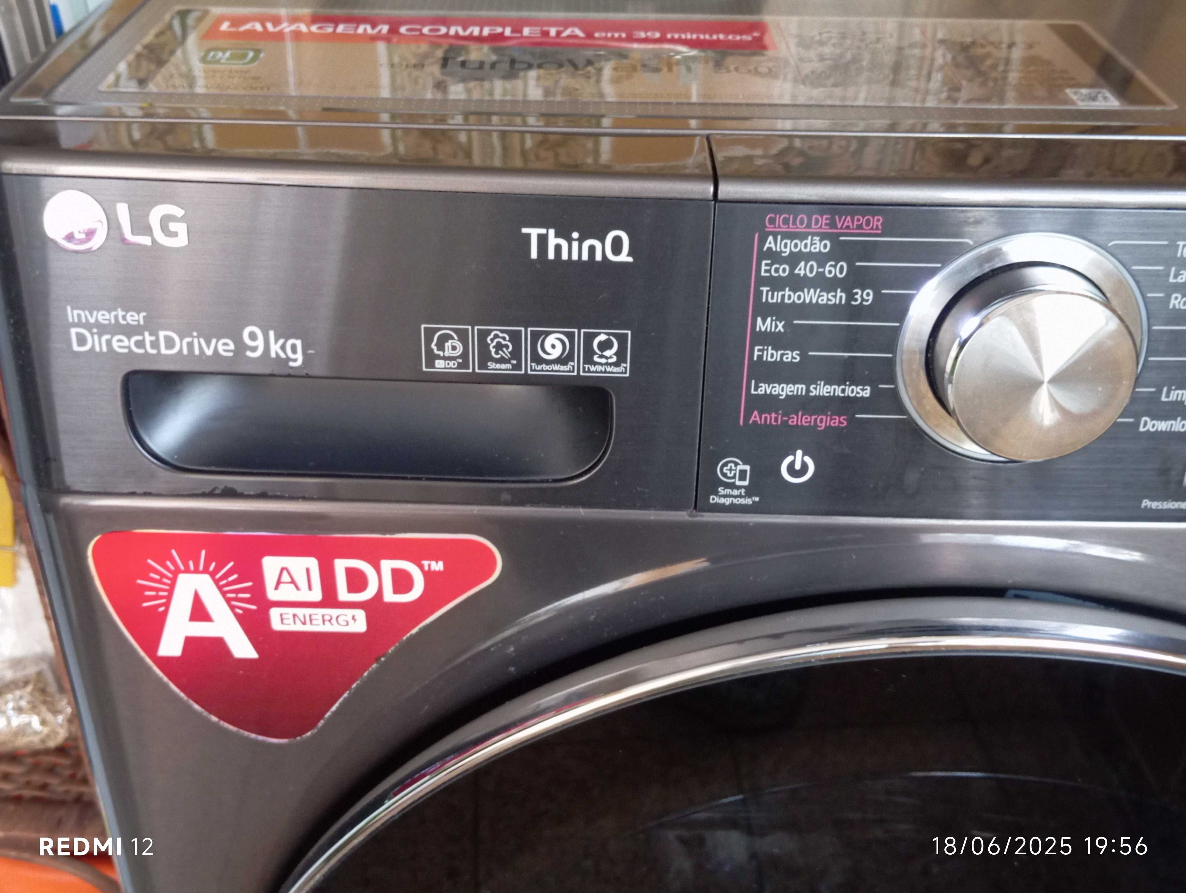 Máquina de lavar roupa LG 9Kg