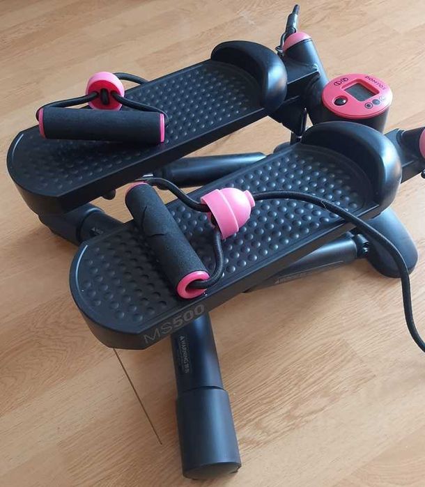 Stepper skrętny z linkami.