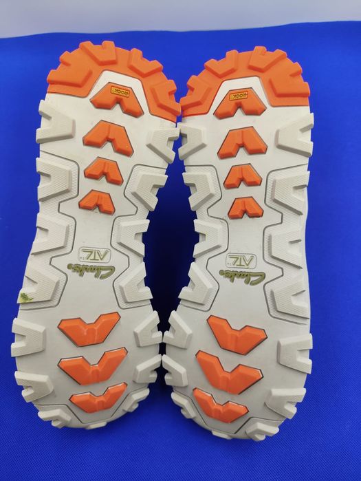 Трекінгові Кросівки Clarks - 39,5 розмір. Waterproof