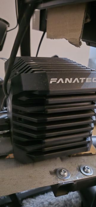 Fanatec dd com pedais csl elite v2 e volante gt3