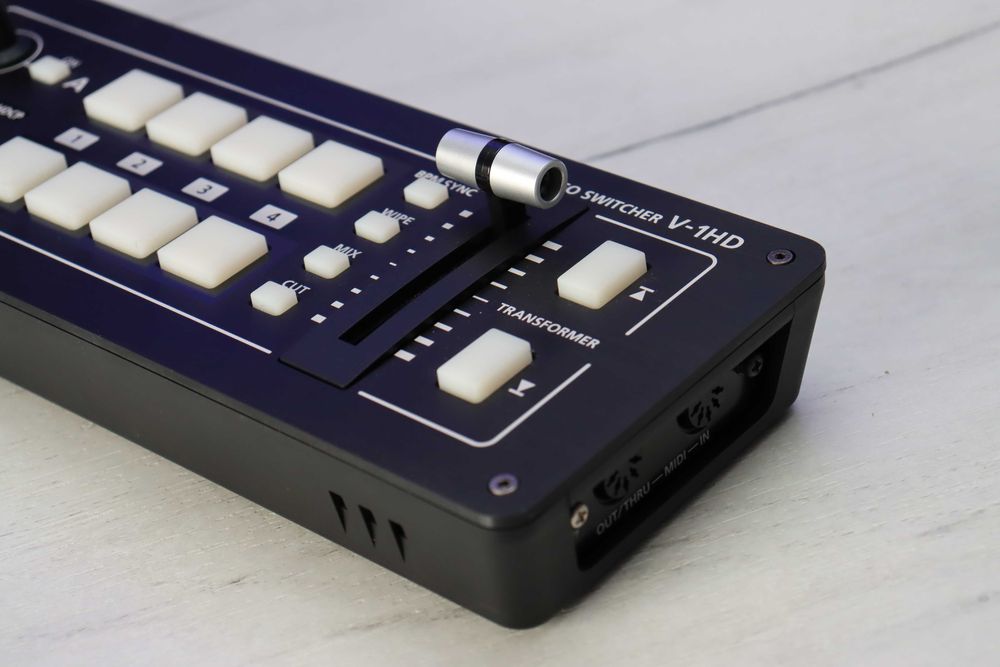 Roland V-1HD | Mikser audio-wideo | FullHD | HDMI Gwarancja