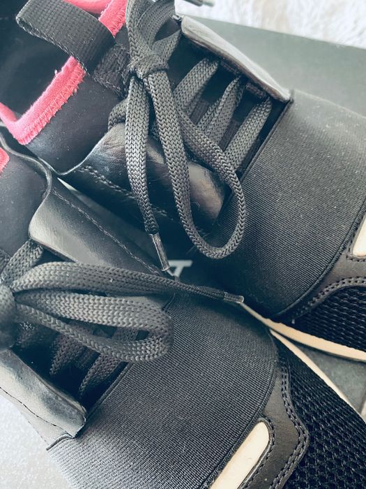 Ténis originais da Balenciaga pretos e rosa