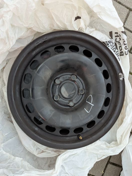 Felgi stalowe oryginał VW 16 5x112 et41