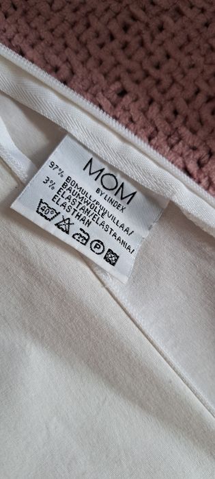 Koszula ciążowa biała – idealna na każdy trymestr!