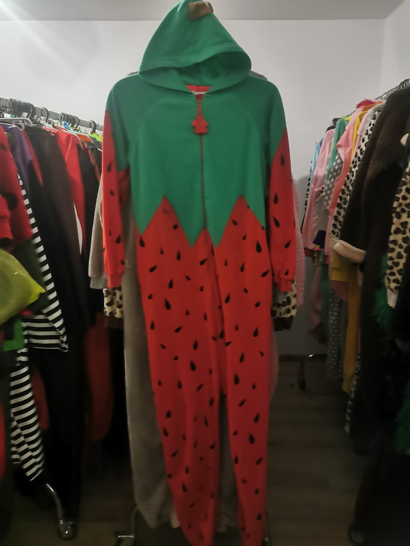 Strój przebranie kostium truskawki