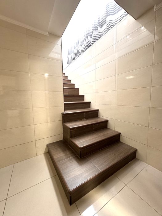 Уникальное предлодение. Центр!Квартира на земле.