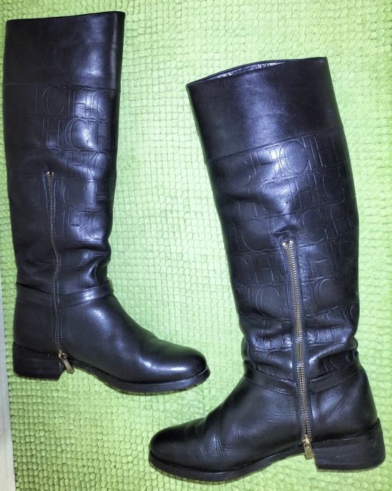 Botas em Pele Marca Carolina Herrera
