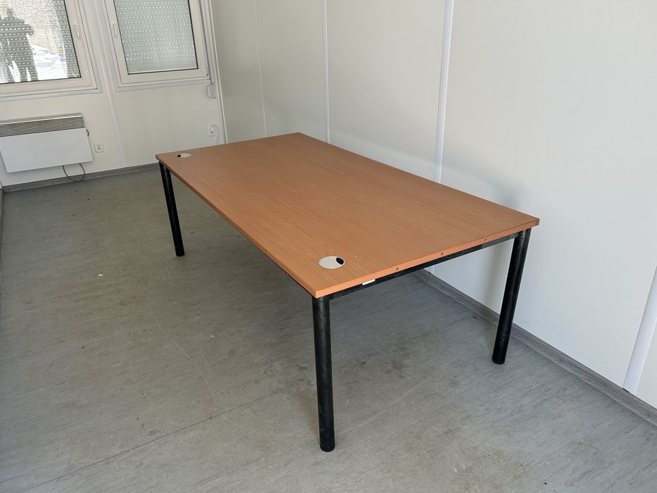 Stół biurowy / konferencyjny