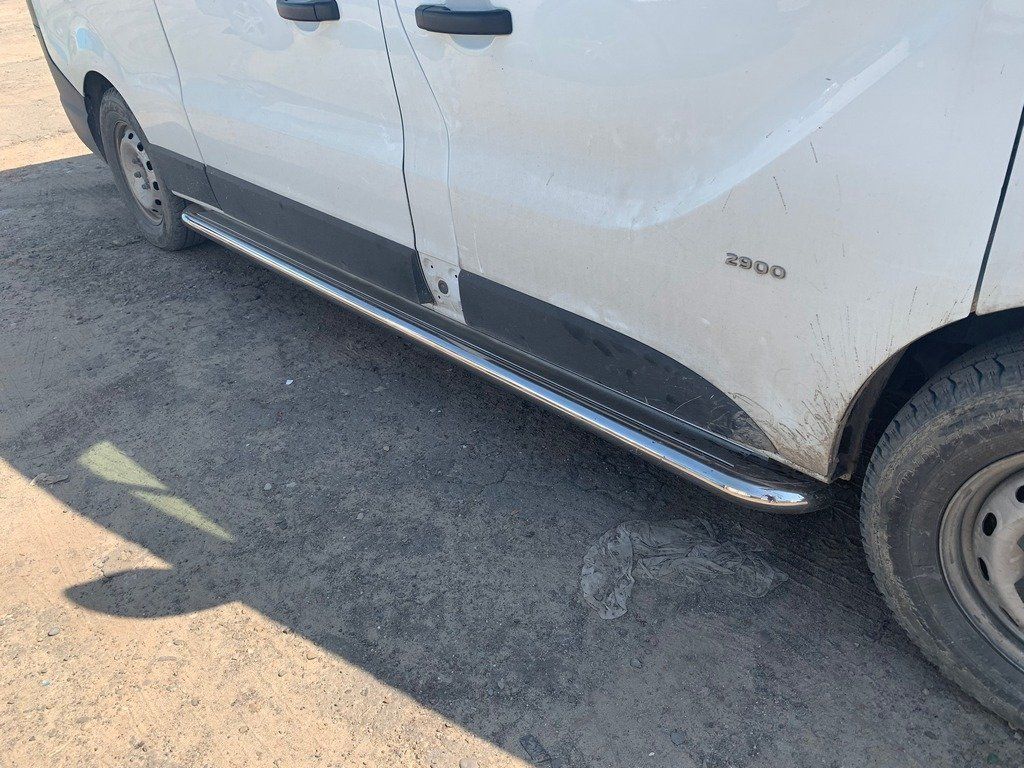 Бічні пороги Premium для Renault Trafic 2001-2015 нерж.