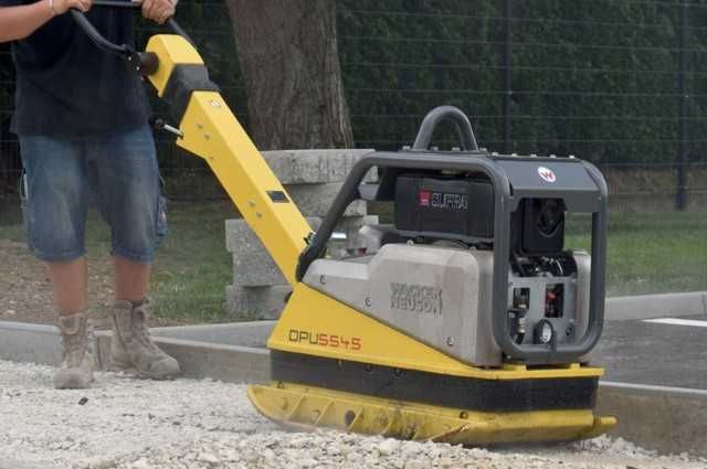 Zagęszczarka 250/500 kg z operatorem usługi Piła do cięcia betonu