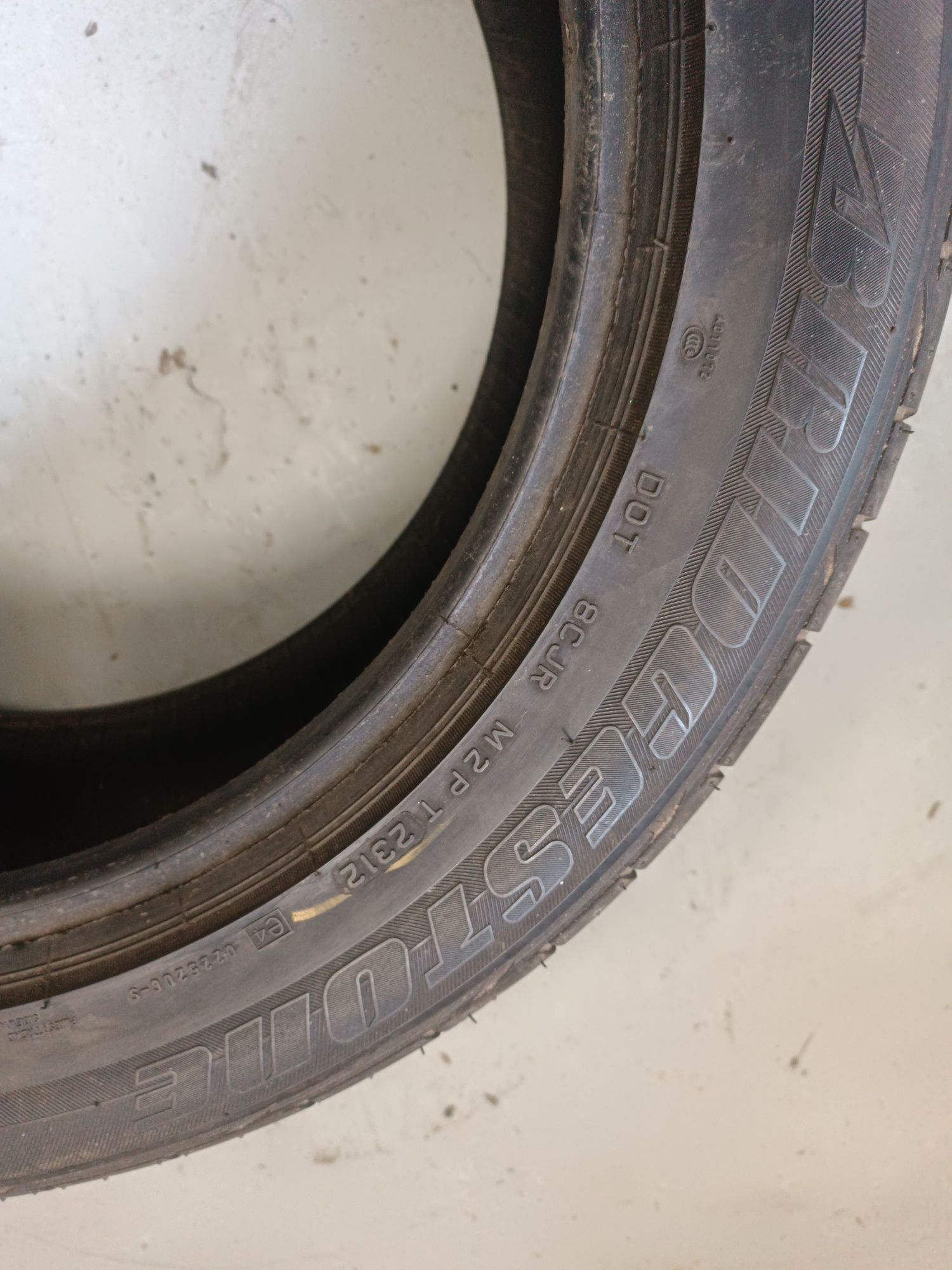 225/50R17 Bridgestone Potenza RE050A